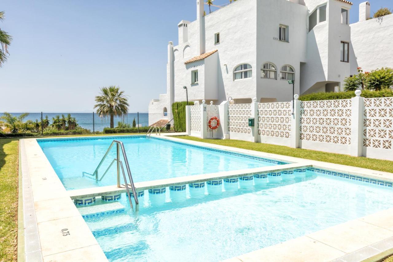 Front Sea View Penthouse Apartman Estepona Kültér fotó
