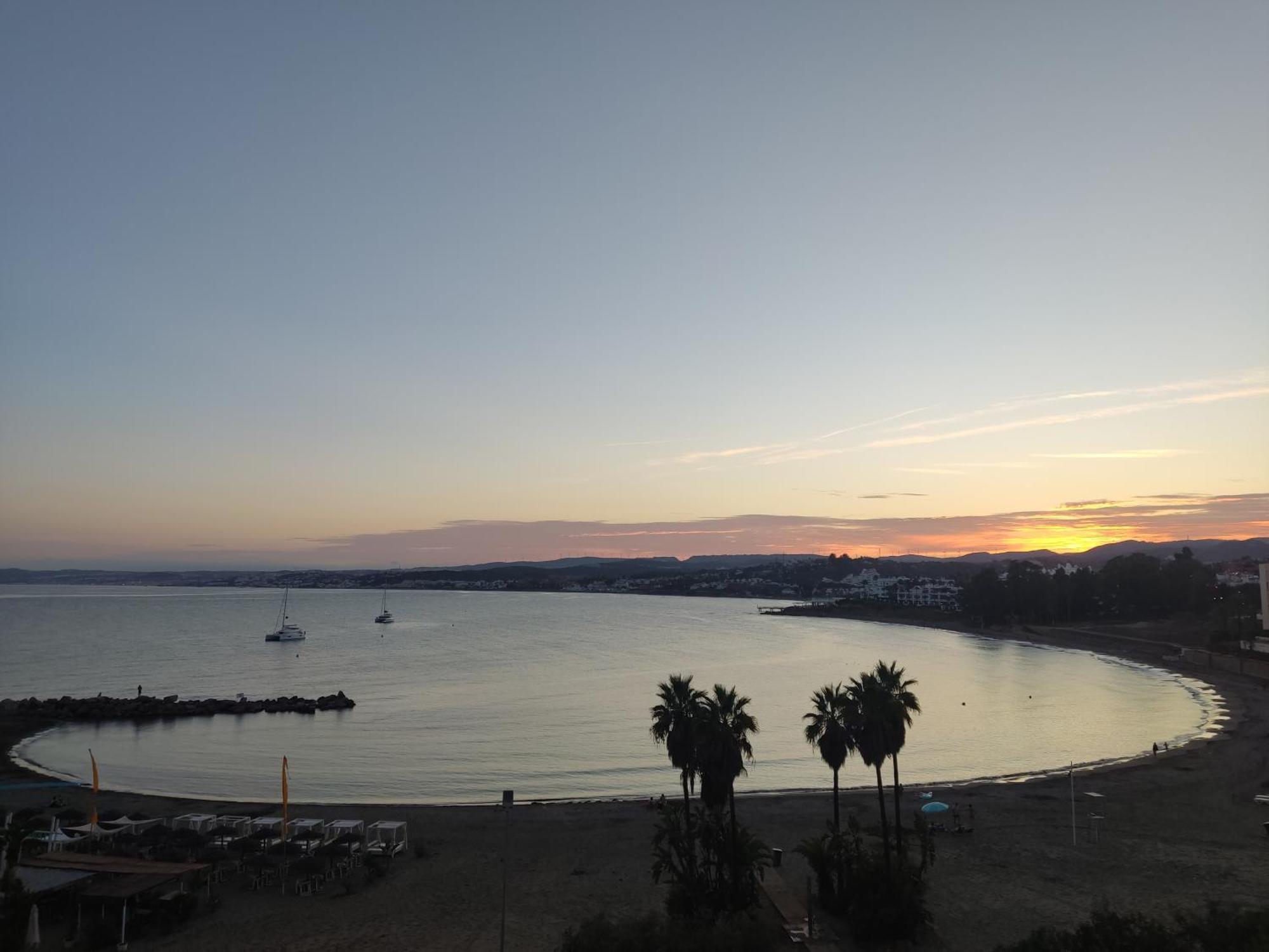 Front Sea View Penthouse Apartman Estepona Kültér fotó