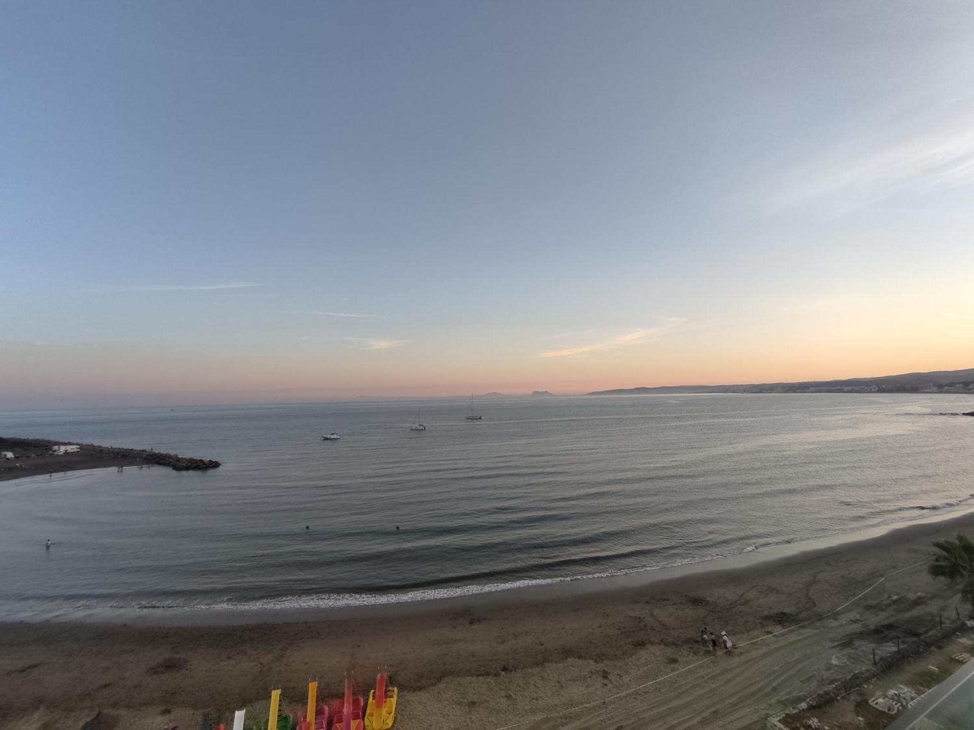 Front Sea View Penthouse Apartman Estepona Kültér fotó