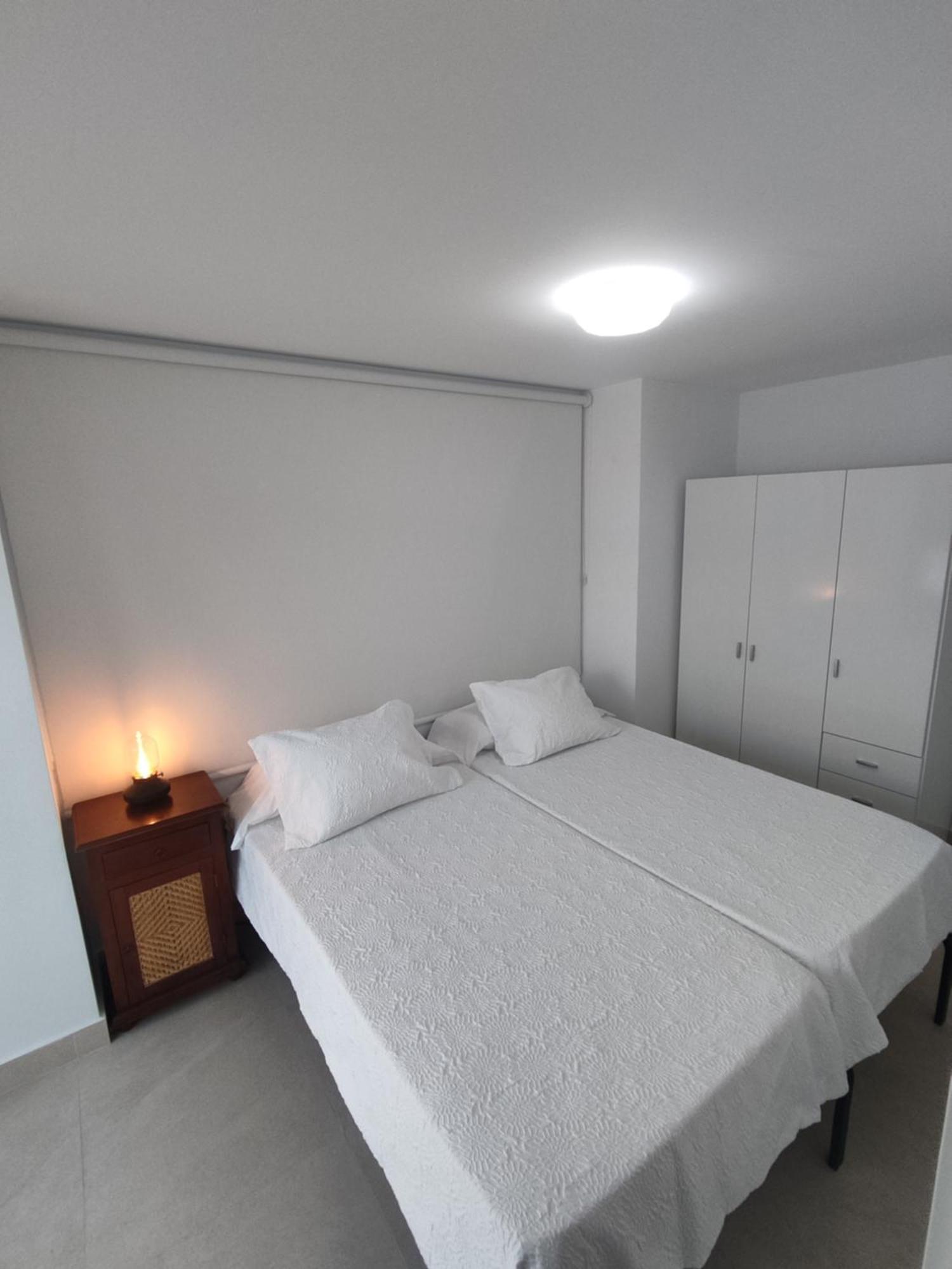Front Sea View Penthouse Apartman Estepona Kültér fotó